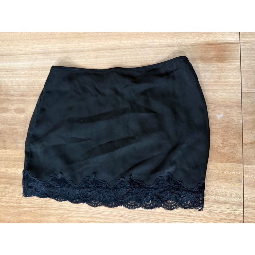White Fox Boutique Later Tonight Mini Skirt Black Lace Trim XS WFSK290-1-XS
